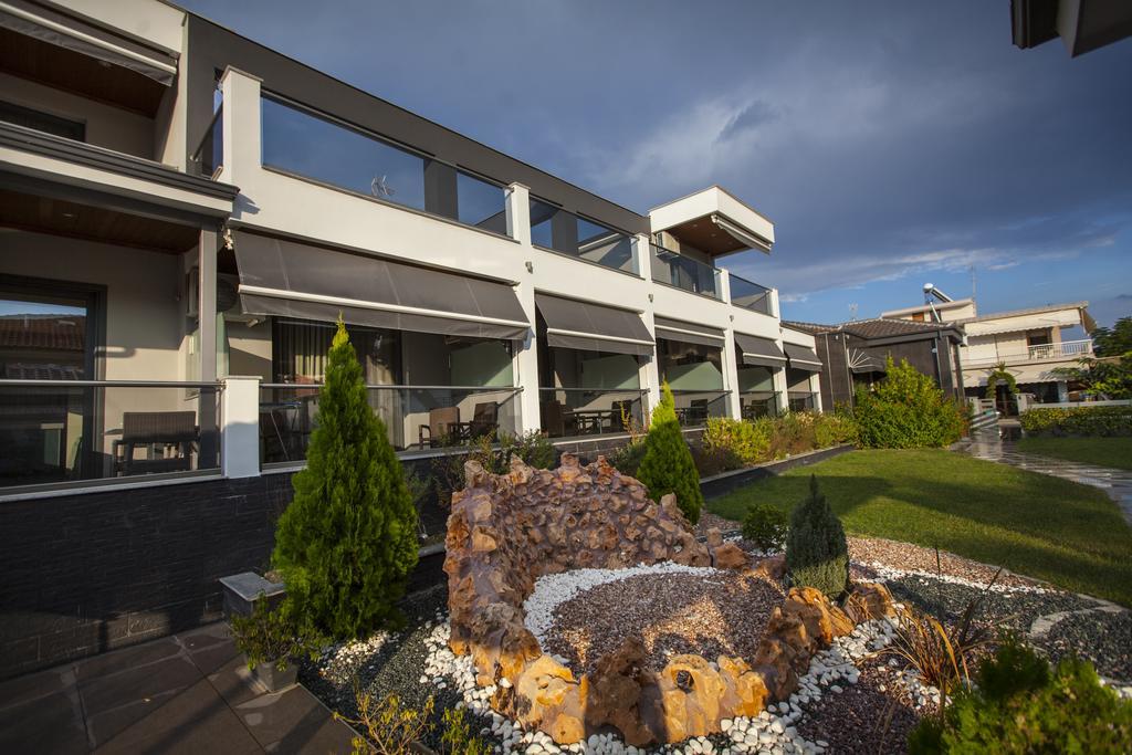 Amalia Center Apartment Vrasná Exterior foto